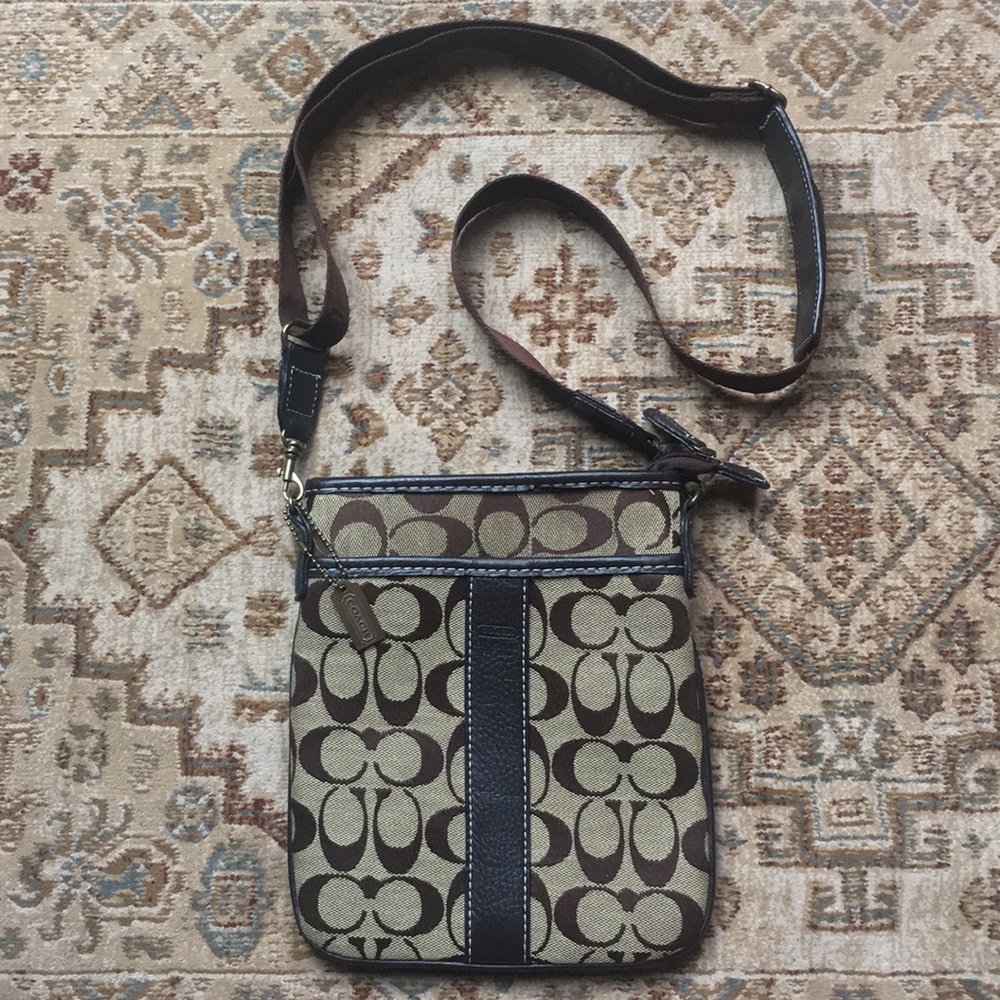 Coach signature crossbody bag